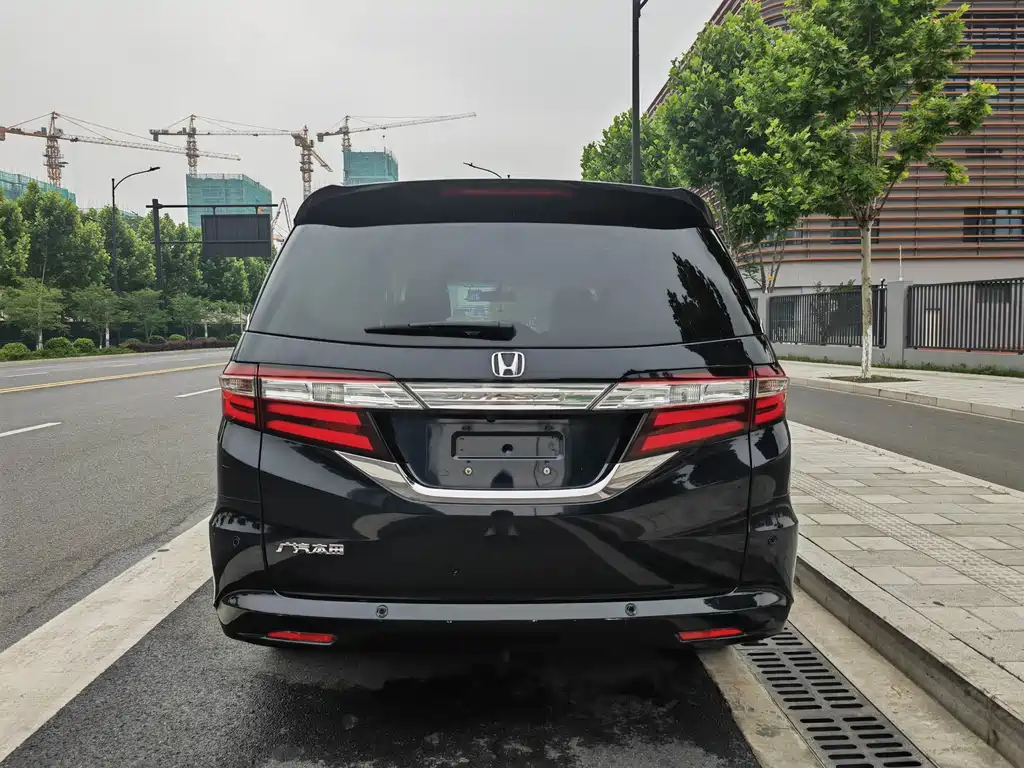Odyssey Facelift 2.4 L Smart Enjoyment