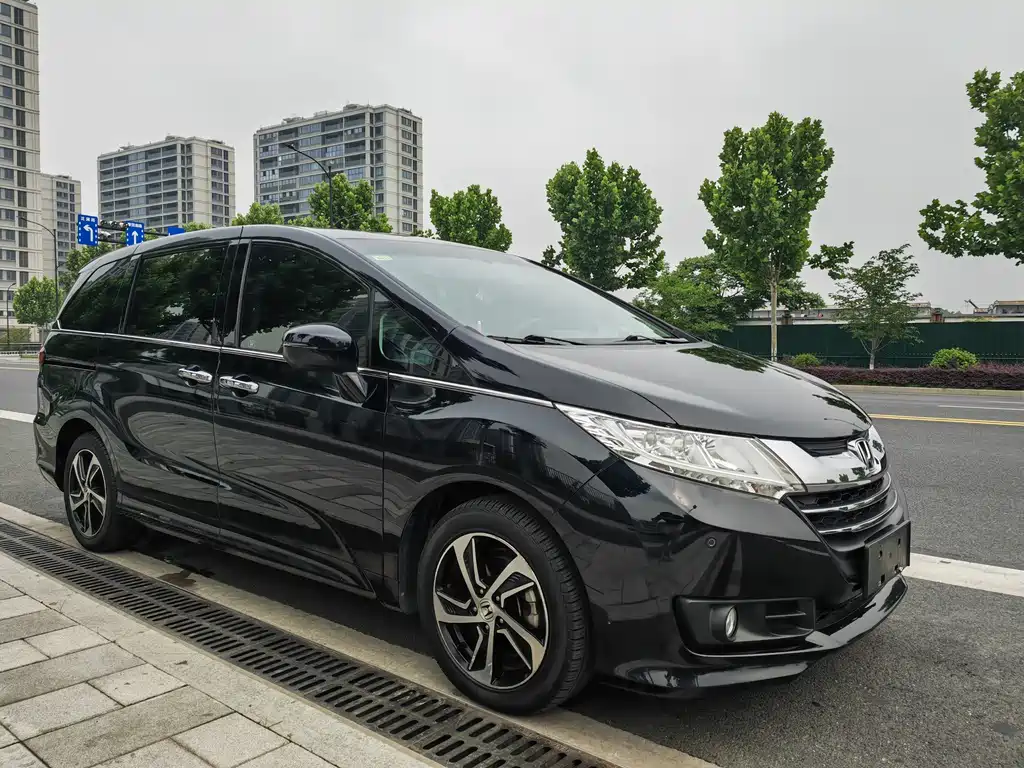 Odyssey Facelift 2.4 L Smart Enjoyment