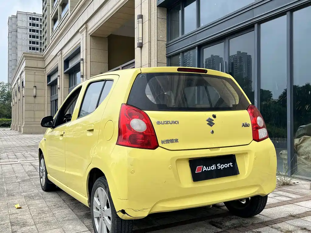 Alto 奥拓 2009款 1.0 L 自动豪华型