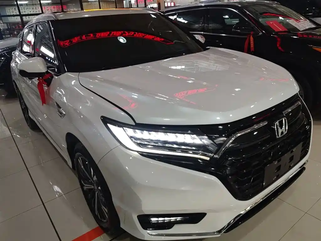 Honda UR-V 370 TURBO 4 WD Premium