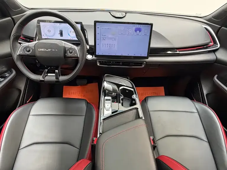 Baic Rubik 魔方 2023款 1.5 T DCT黄金版