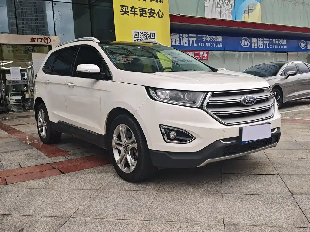Edge EcoBoost 245 2 WD Grand Sharp 7-seat CN-V