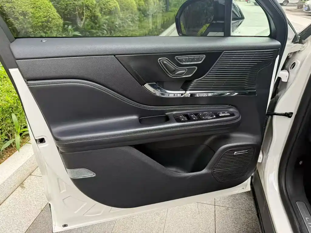 Corsair 2.0 T 2 WD Graceful