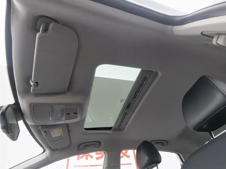 Roewe i6 Classic 20 T Auto Internet Smart Supreme