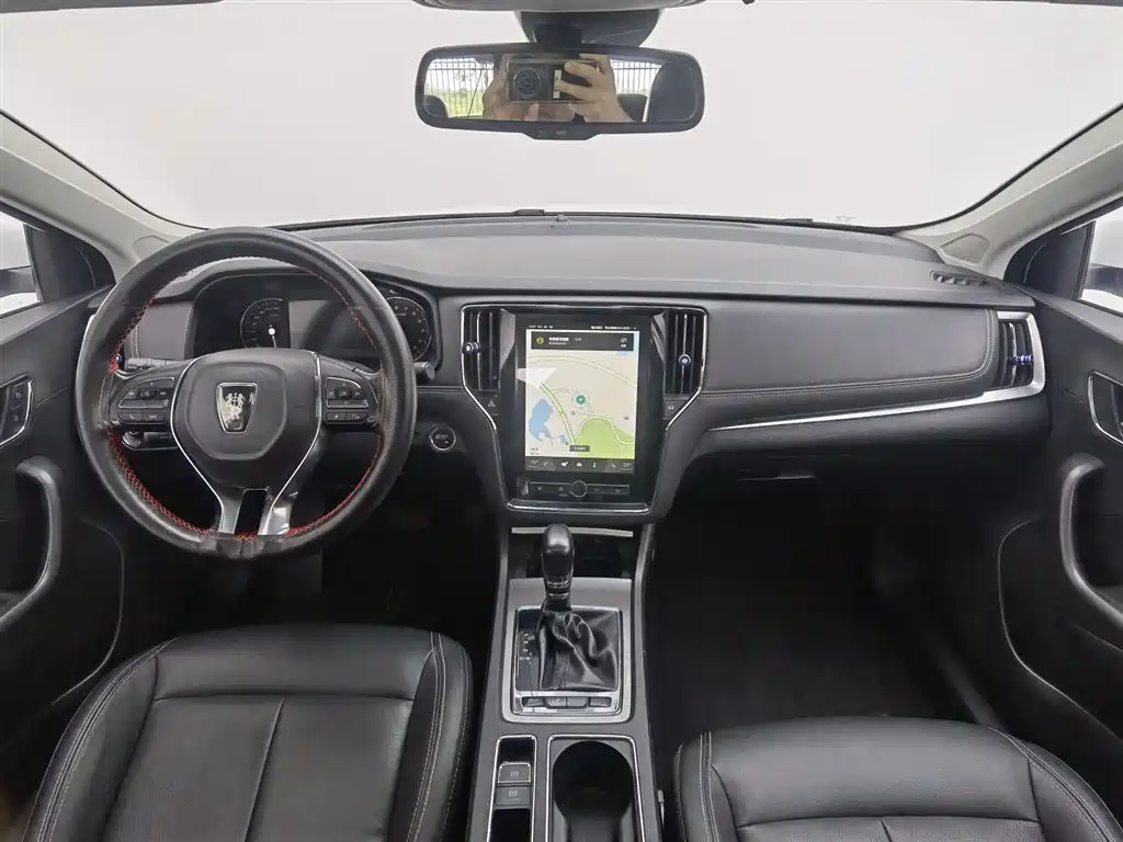 Roewe i6 Classic 20 T Auto Internet Smart Supreme
