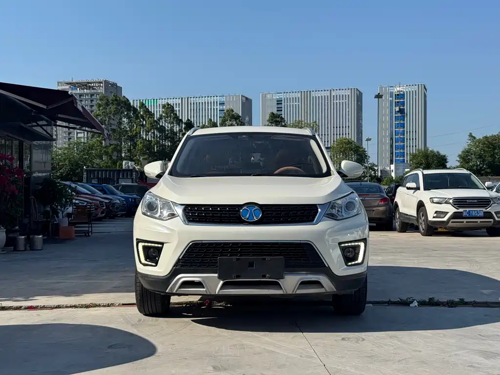 Senova X35 1.5 L Manual Luxury