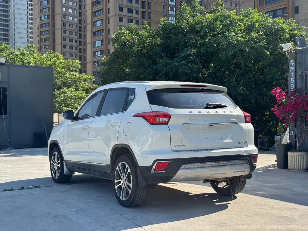 Senova X35 1.5 L Manual Luxury