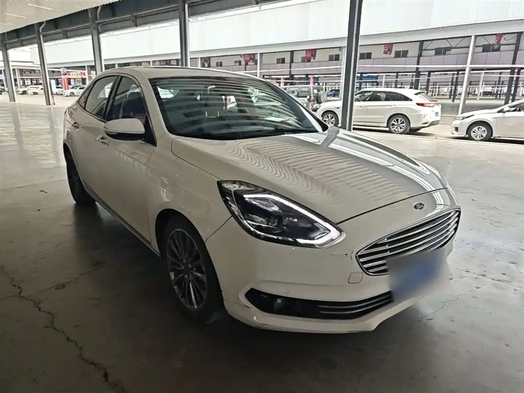 Escort 福睿斯 2019款 改款 1.5 L 自动臻享型 国VI