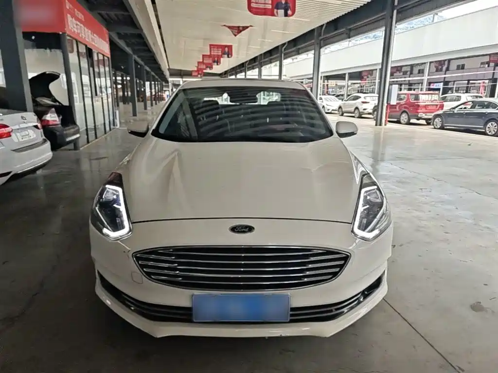 Escort 福睿斯 2019款 改款 1.5 L 自动臻享型 国VI
