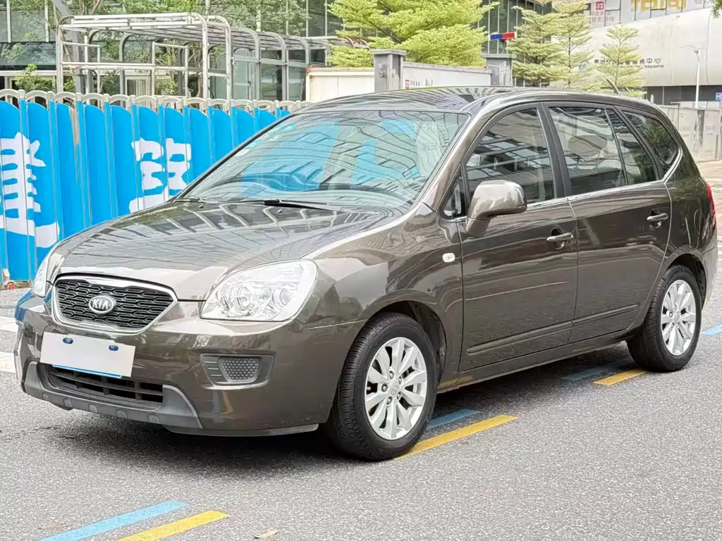 Carens 佳乐 2011款 1.6 L 5座自动舒适版