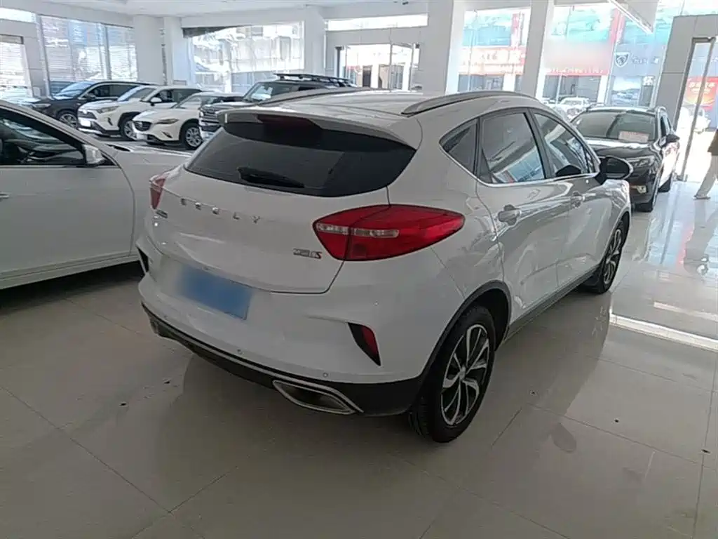 Emgrand GS 1.4 T CVT Elegant