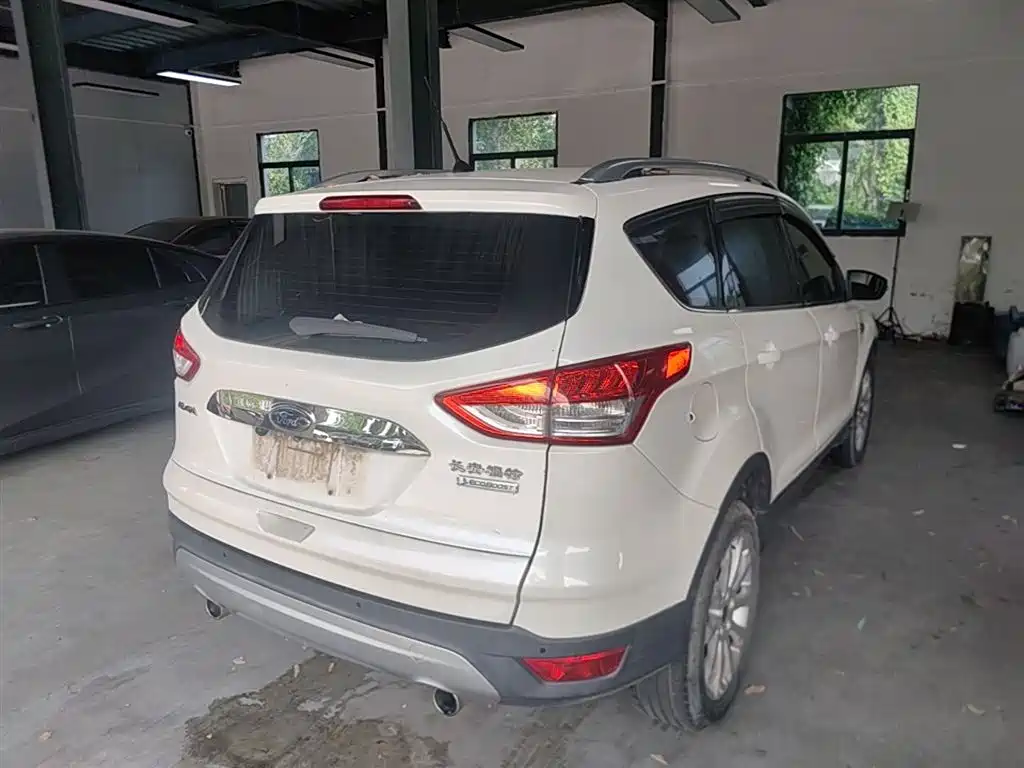 Kuga 1.5 L GTDi 2 WD Style