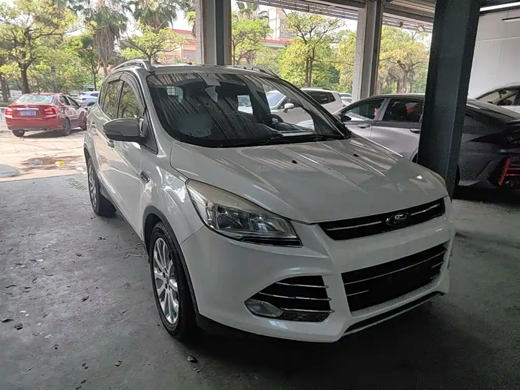 Kuga 1.5 L GTDi 2 WD Style