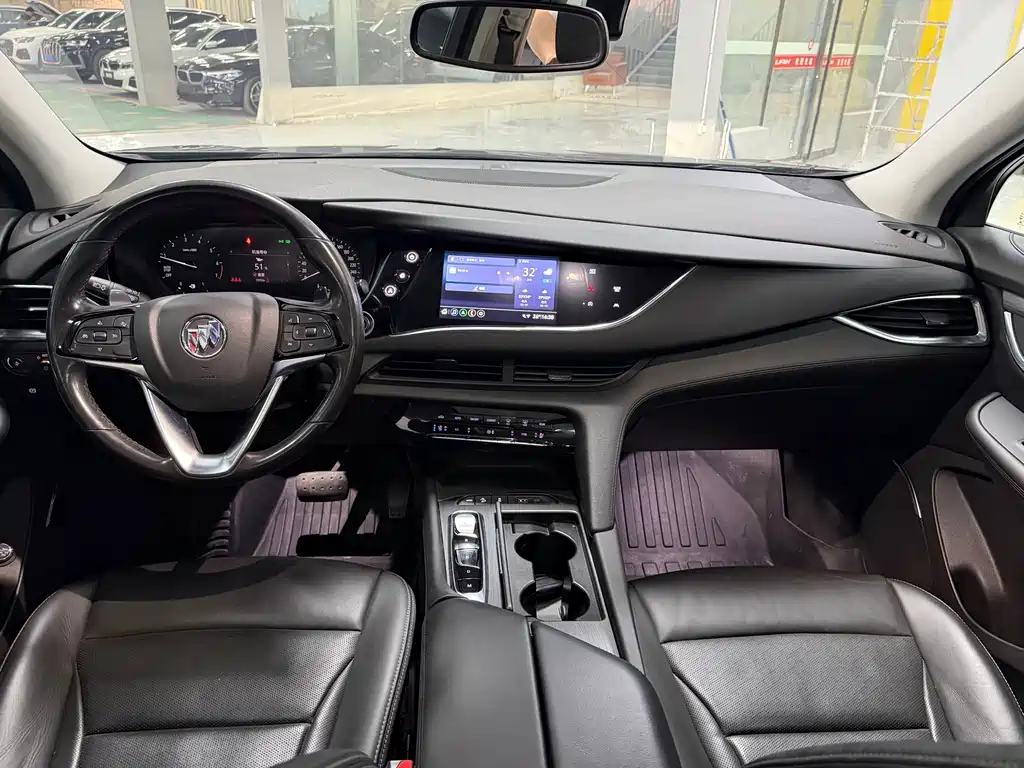 Enclave 652 T 2 WD Distinguished 7-seat