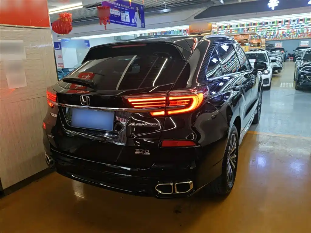 Avancier 370 TURBO 4 WD Premium