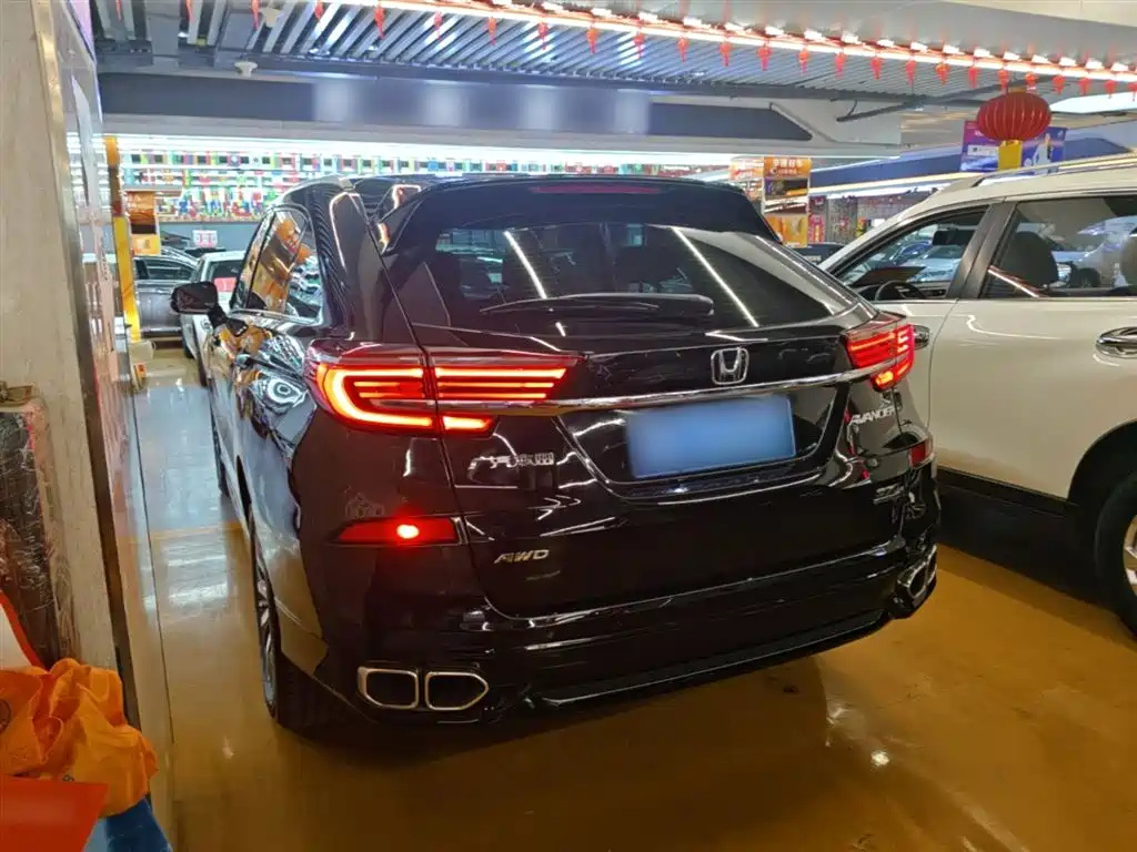 Avancier 370 TURBO 4 WD Premium