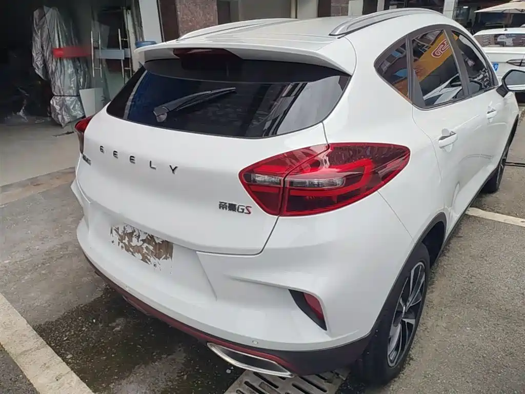 Emgrand GS 1.4 T CVT Elegant