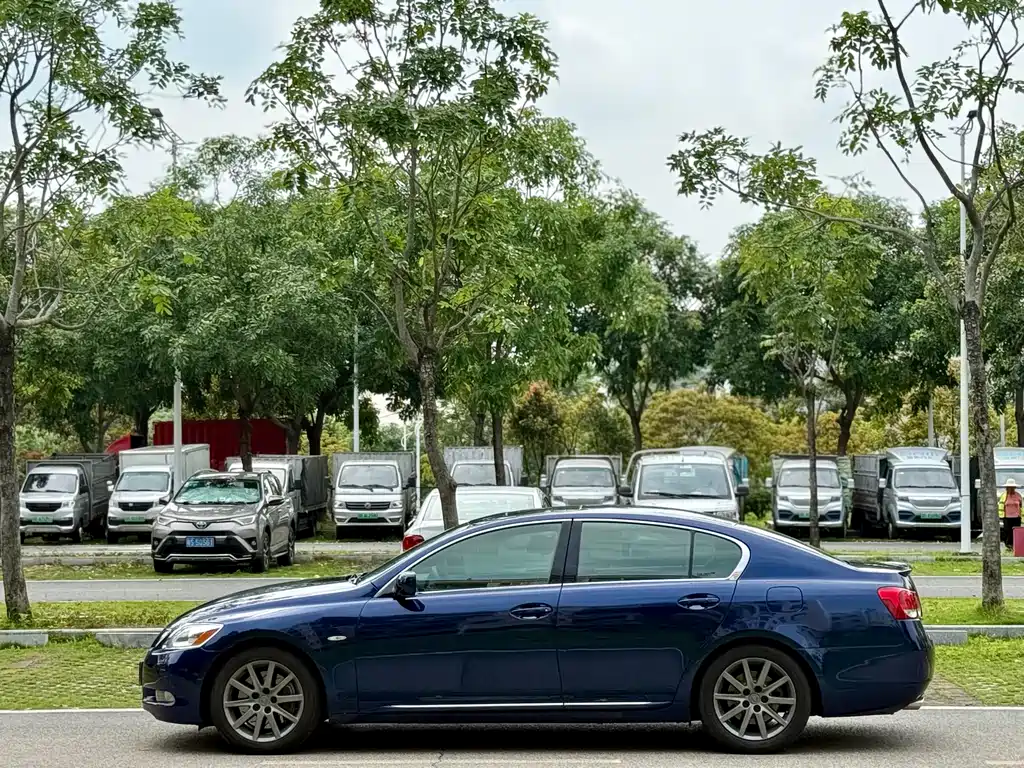 Lexus GS 300