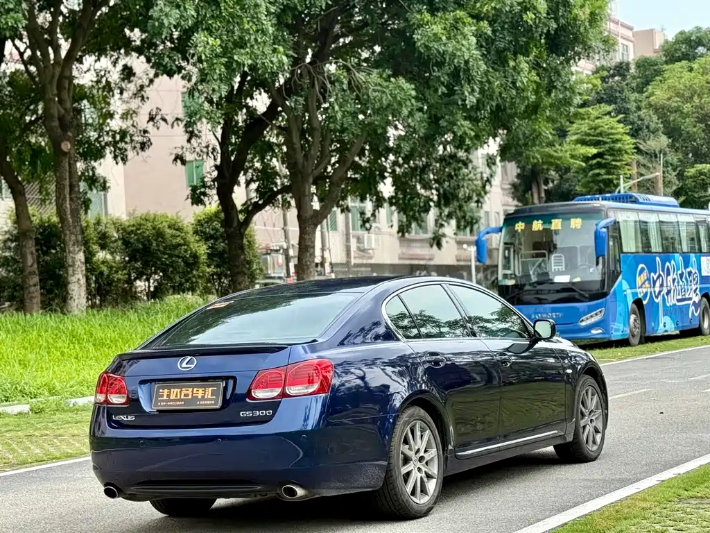 Lexus GS 300