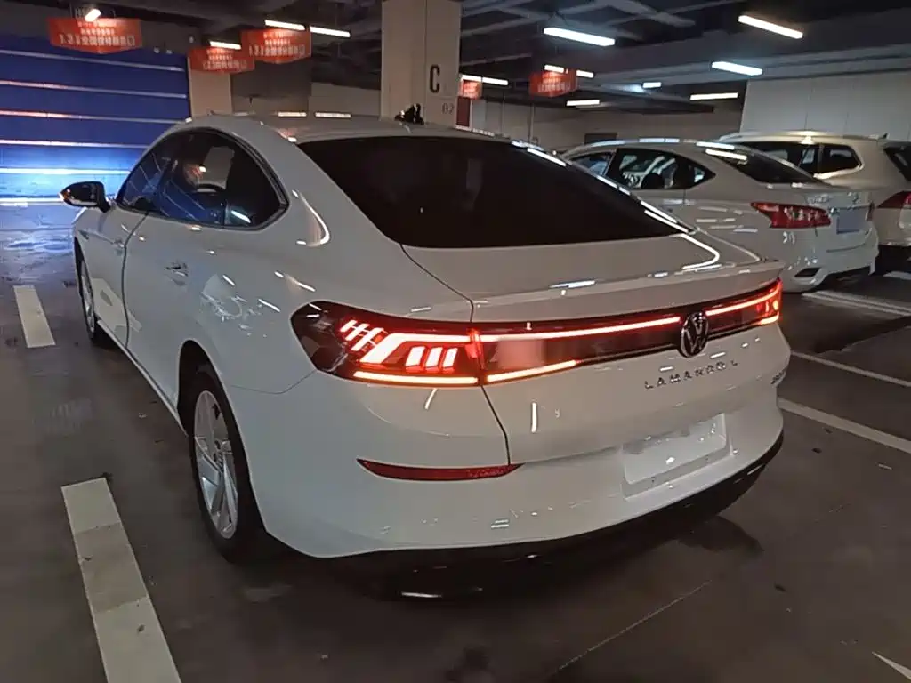 Lamando Lamando L 280 TSI DSG Dazzle Hot