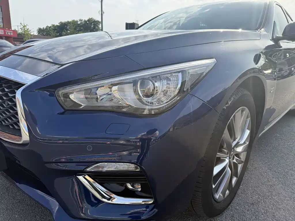 Infiniti Q50 L 2.0 T Progressive Enjoyment CN-V