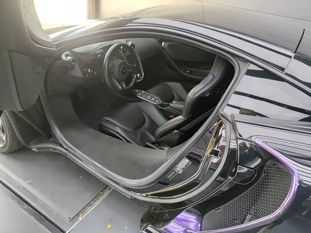 McLaren GT 4.0 T Standard