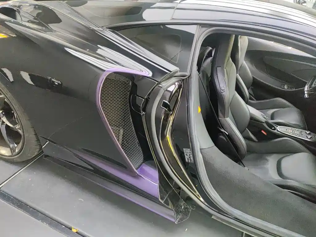 McLaren GT 4.0 T Standard