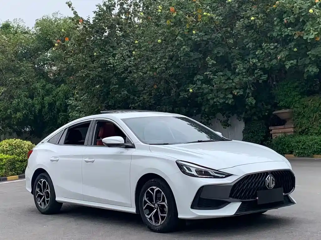 MG5 180 DVVT CVT Luxury