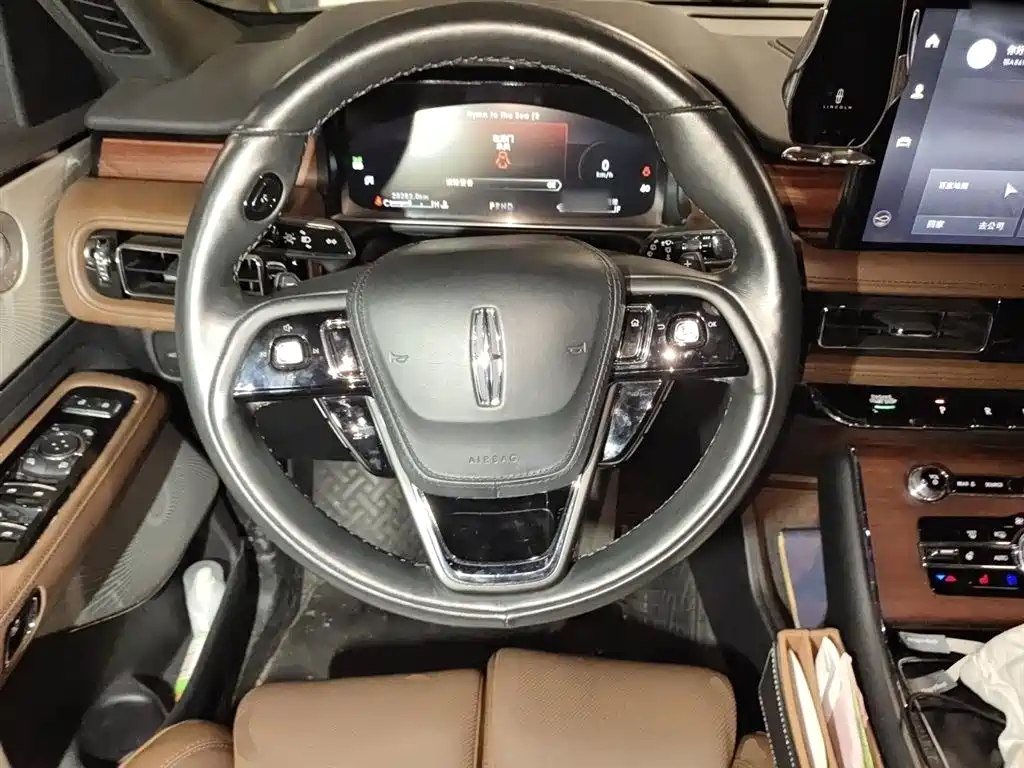 Aviator 3.0 T V6 4 WD Executive