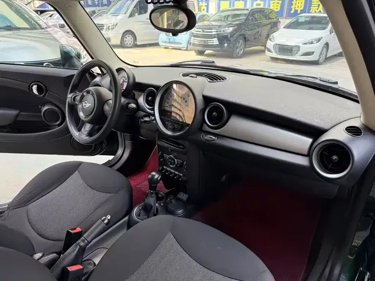 MINI CLUBMAN 1.6 L COOPER Bond Street