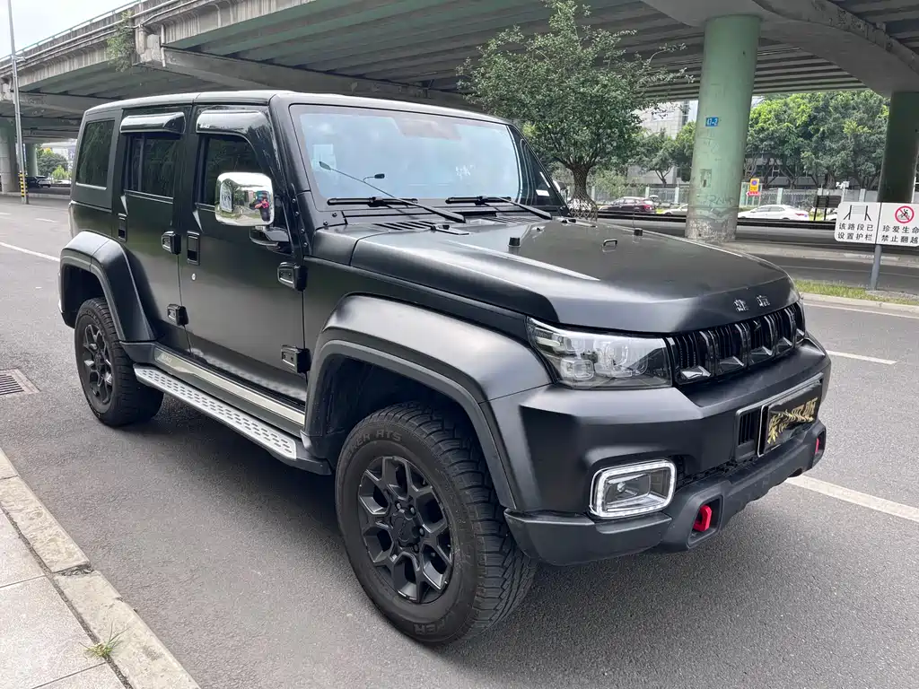 BAIC BJ40 2.0 D Blade Hero Glory