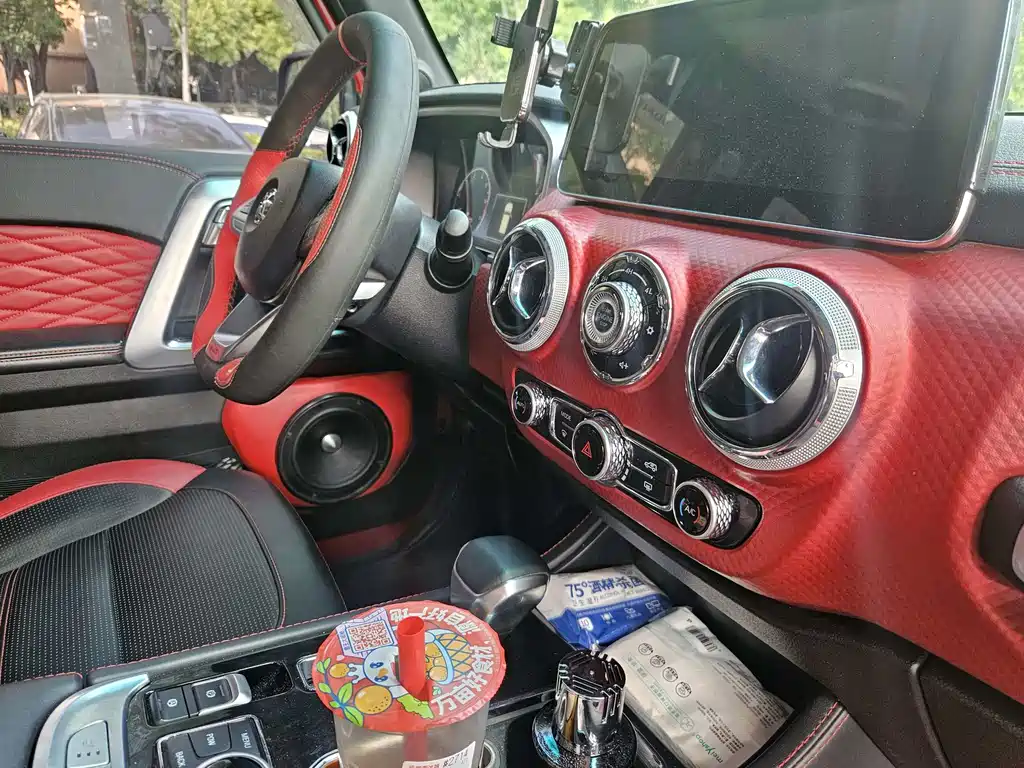 BAIC BJ40 PLUS 2.3 T Auto 4 WD Premium CN-V