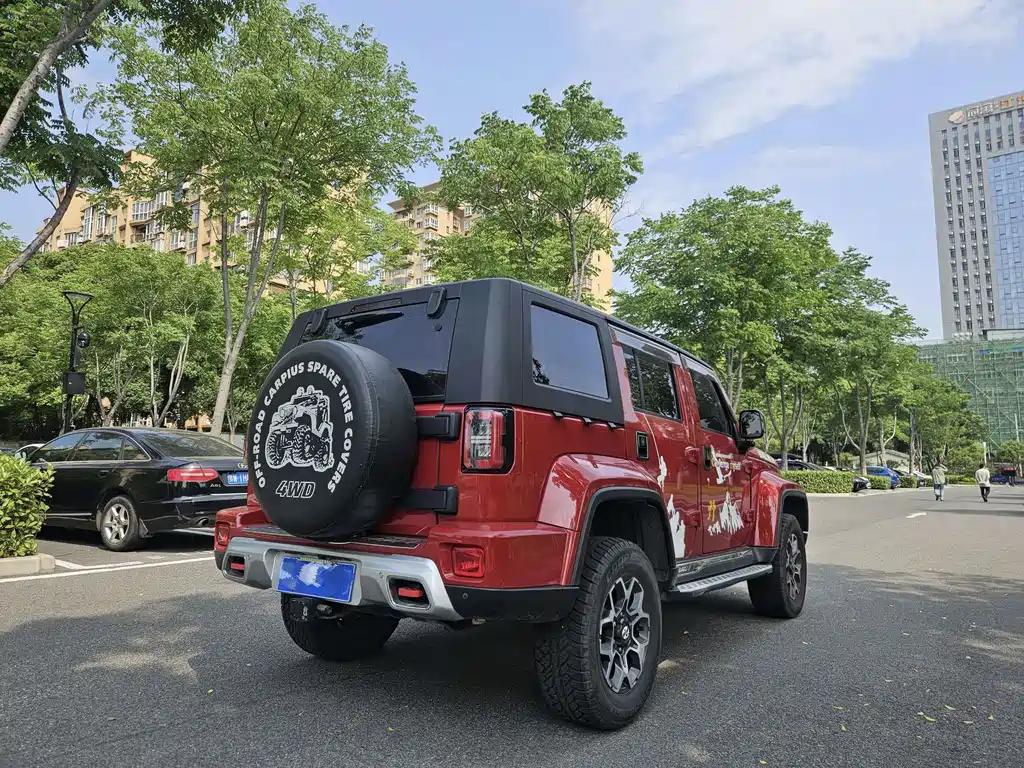 BAIC BJ40 PLUS 2.3 T Auto 4 WD Premium CN-V