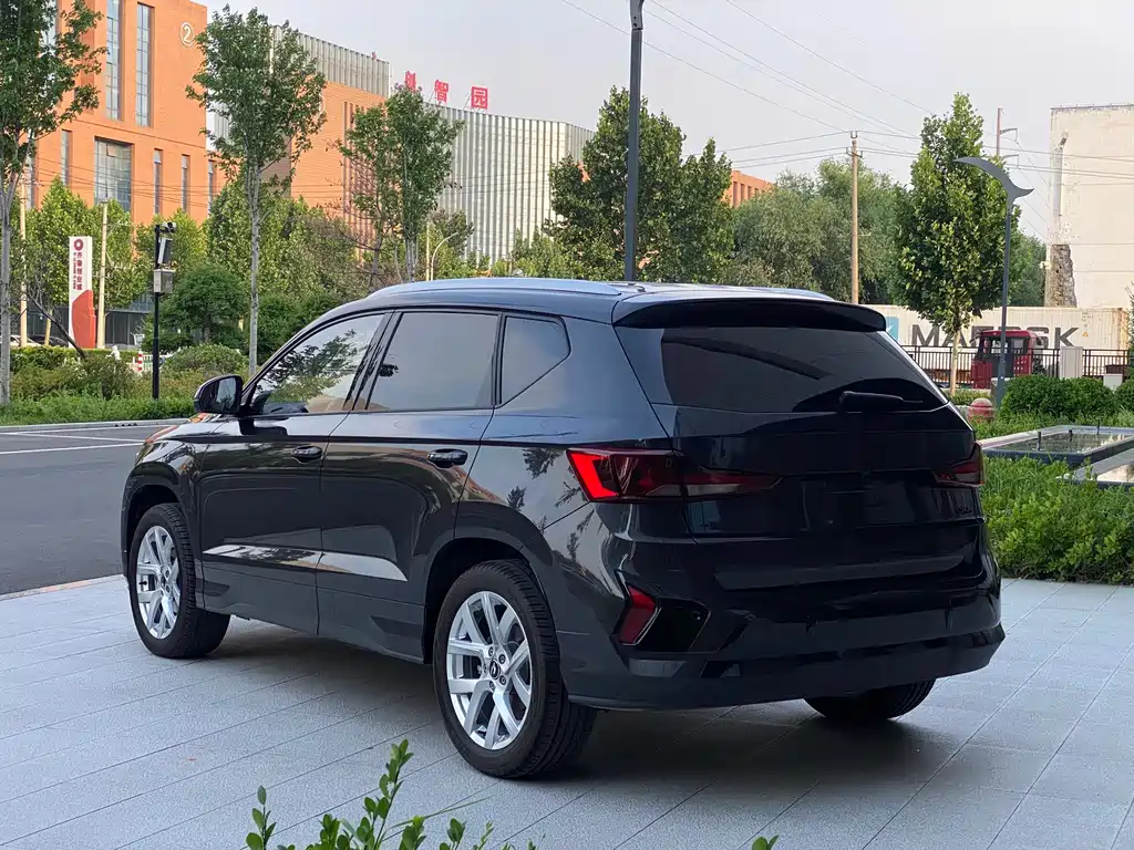 Jetta VS5 280 TSI Manual Pioneer