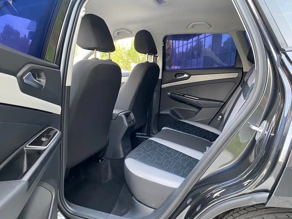 Jetta VS5 280 TSI Manual Pioneer