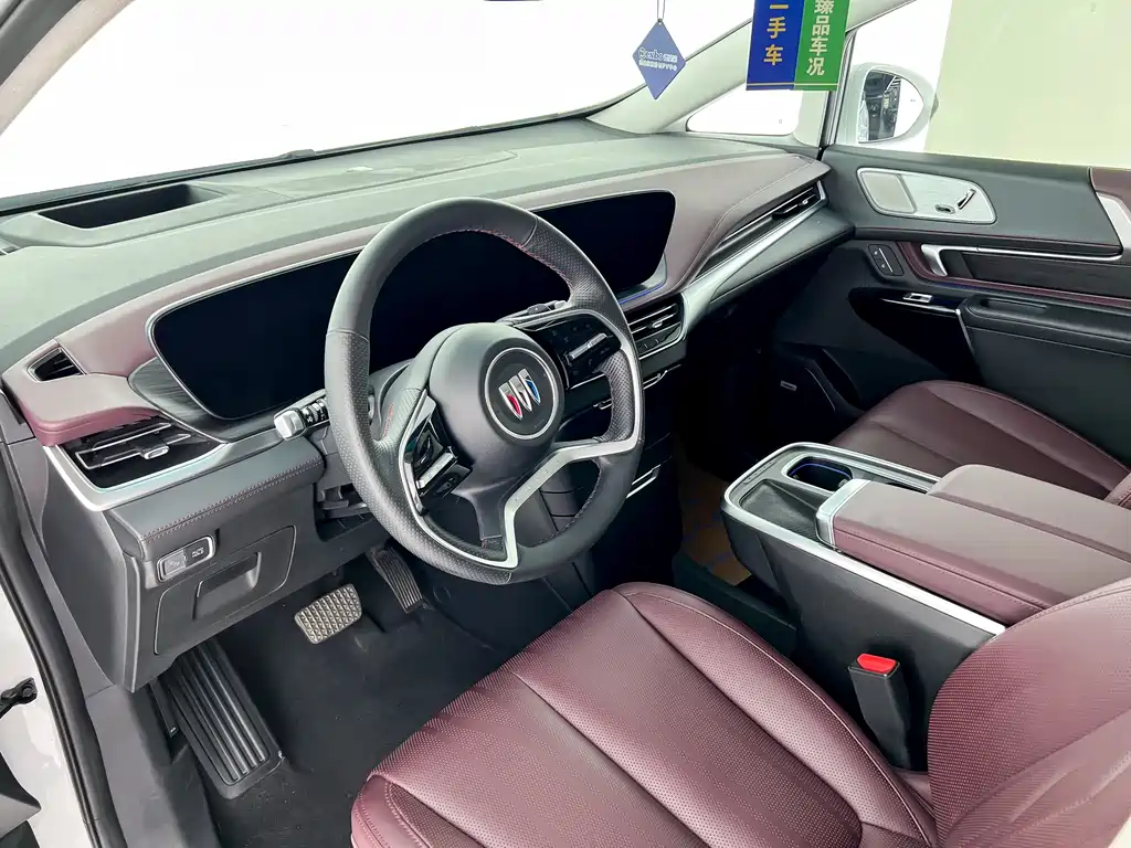 Century 2.0 T 6-seat Heritage