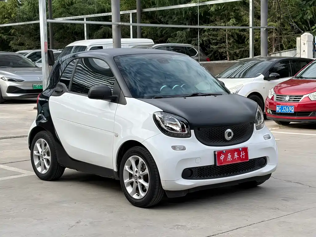 smart fortwo 1.0 L 52 kW Hardtop Agile
