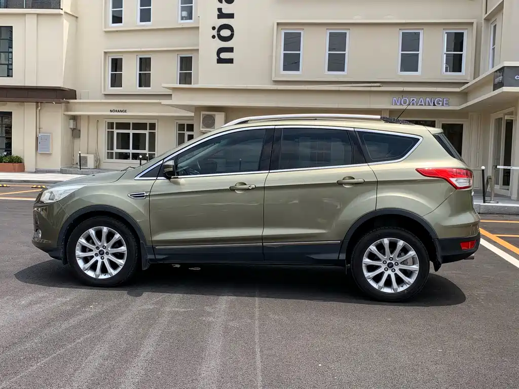 Kuga 1.6 L GTDi 2 WD Comfort