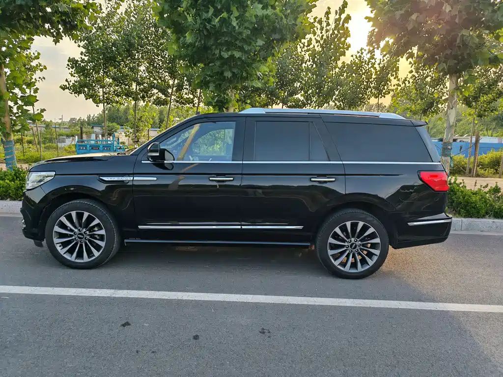 Navigator 3.5 T Honor Shine CN-V