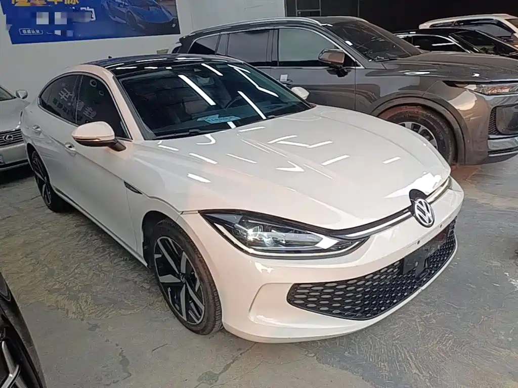 Lamando Lamando L 280 TSI DSG Spicy Cool