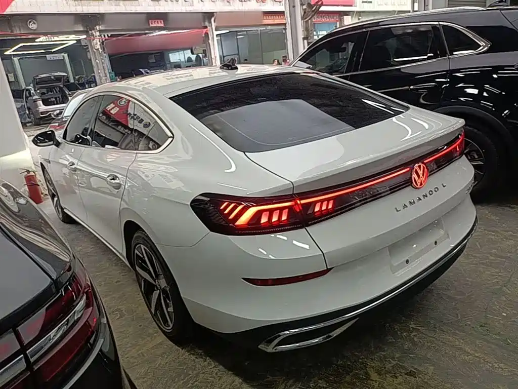 Lamando Lamando L 280 TSI DSG Spicy Cool