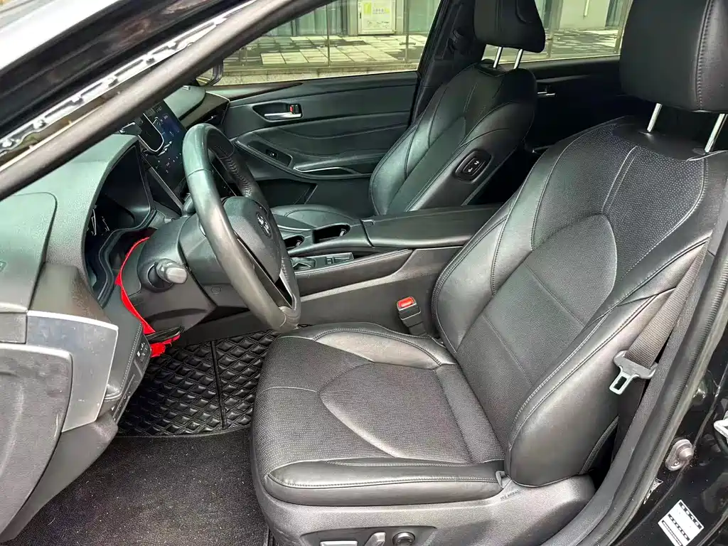 Avalon 2.0 L Luxury
