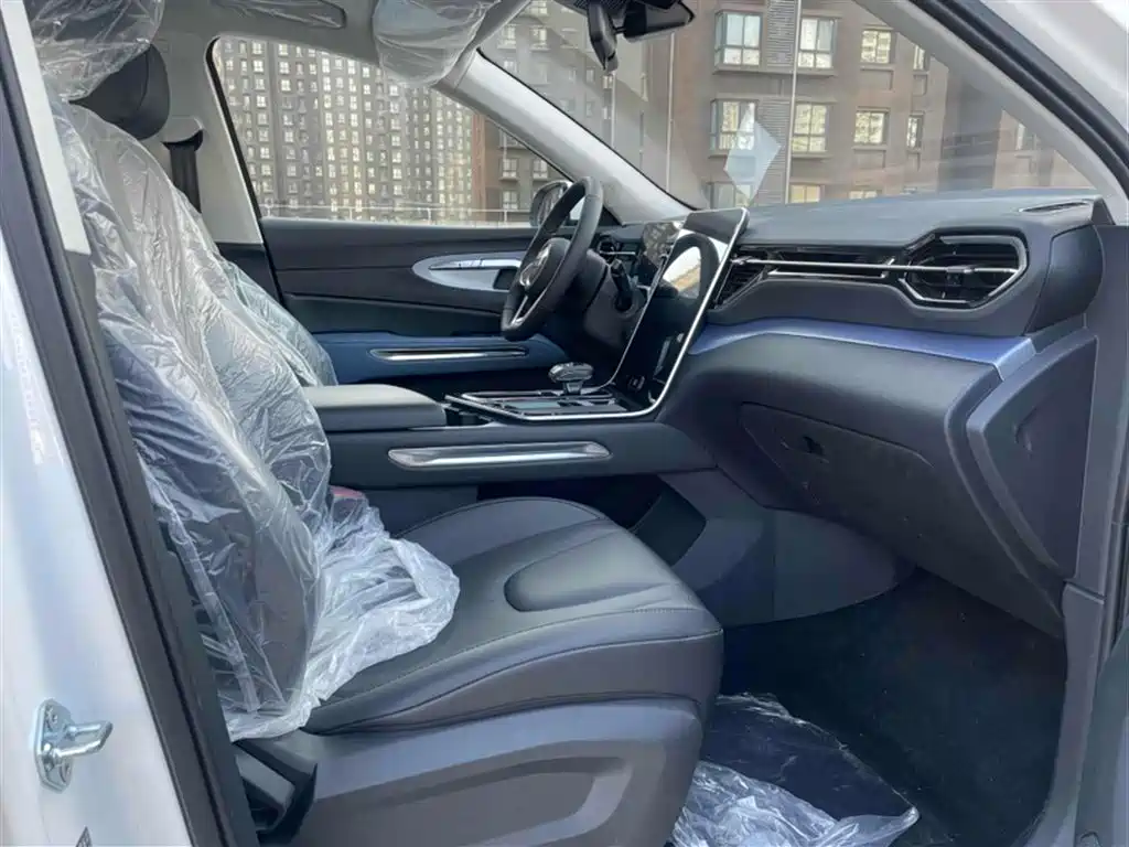 Besturn T90 1.5 T DCT Auto Luxury