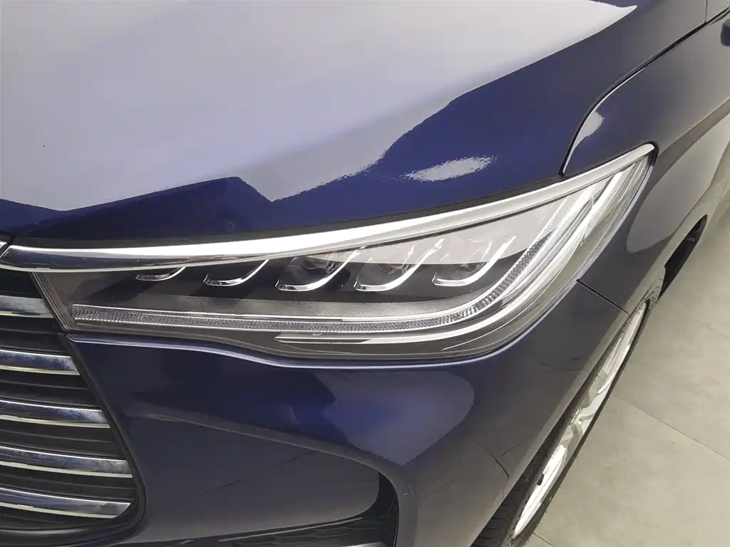 Song MAX 宋MAX 2019款 1.5 T 手动智联睿逸天窗型 6座 国VI