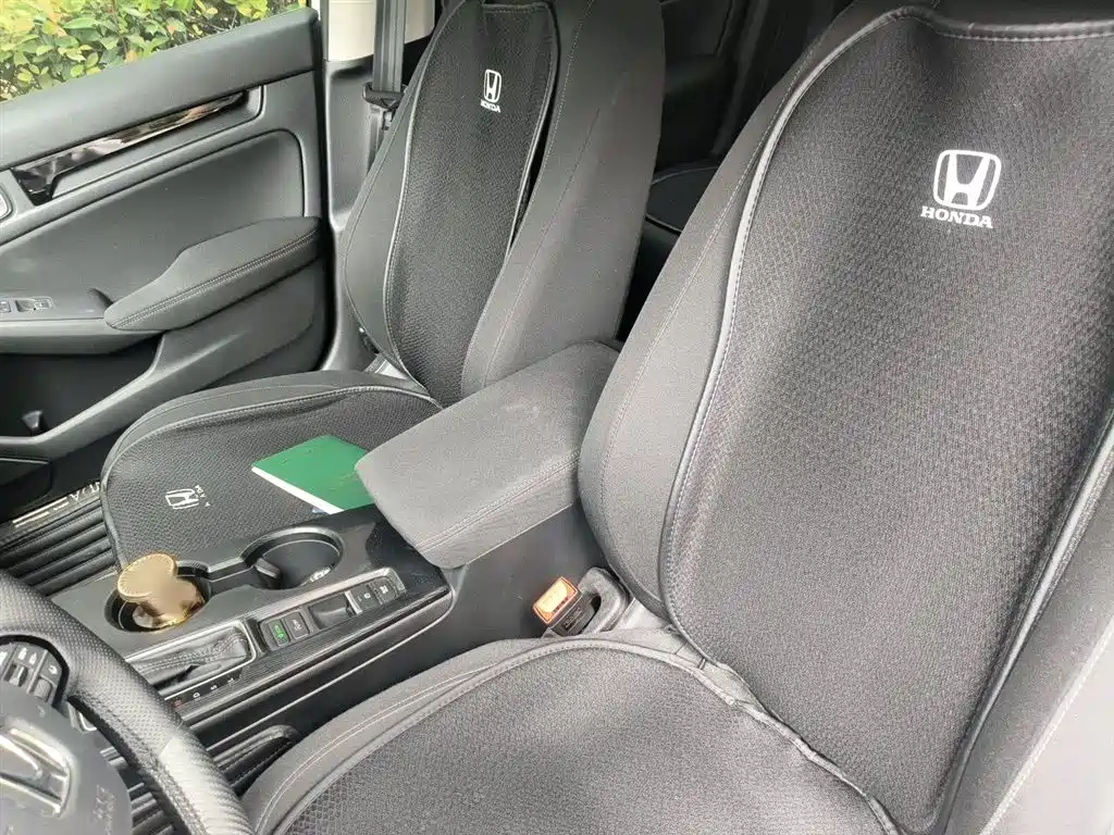 Integra 240 TURBO CVT Tech