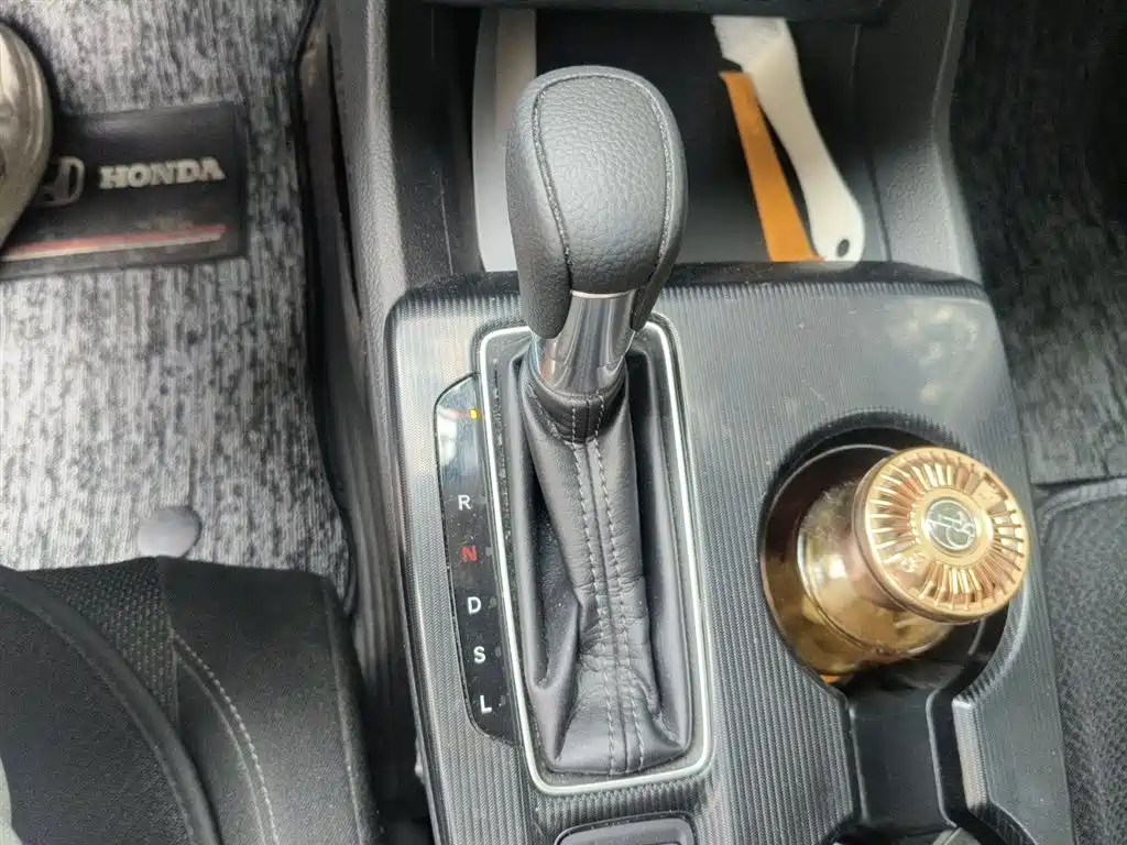 Integra 240 TURBO CVT Tech