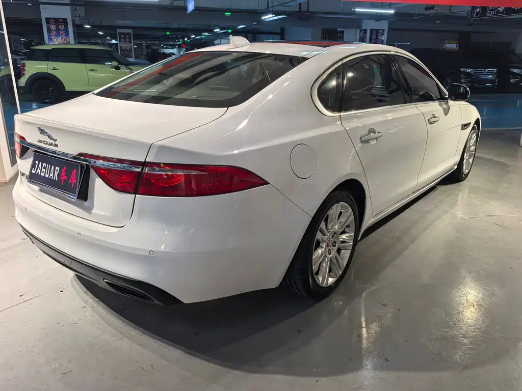 Jaguar XFL XFL 2.0 T 250 PS Luxury