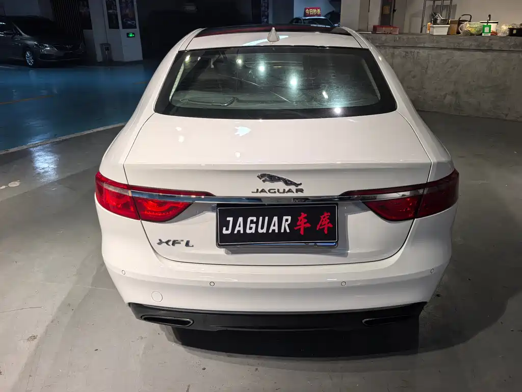 Jaguar XFL XFL 2.0 T 250 PS Luxury