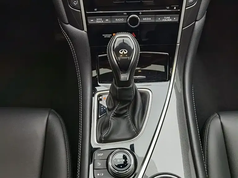 Infiniti Q50 L 2.0 T Comfort CN-VI