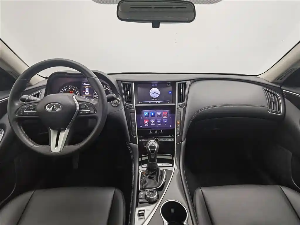 Infiniti Q50 L 2.0 T Comfort CN-VI